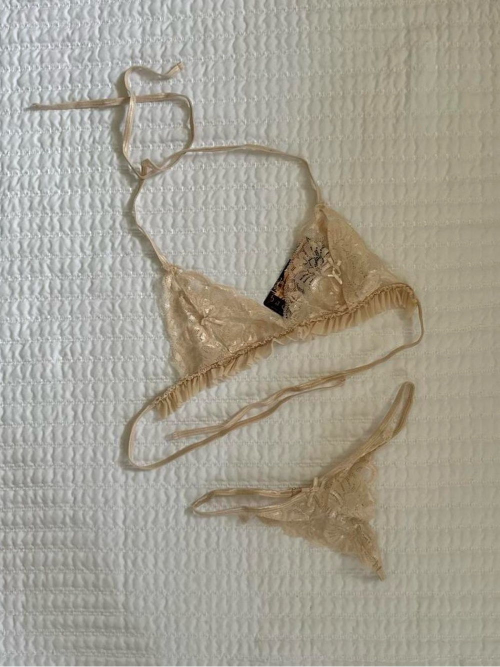 Baci Lingerie Lace Peekaboo Bra & G-string